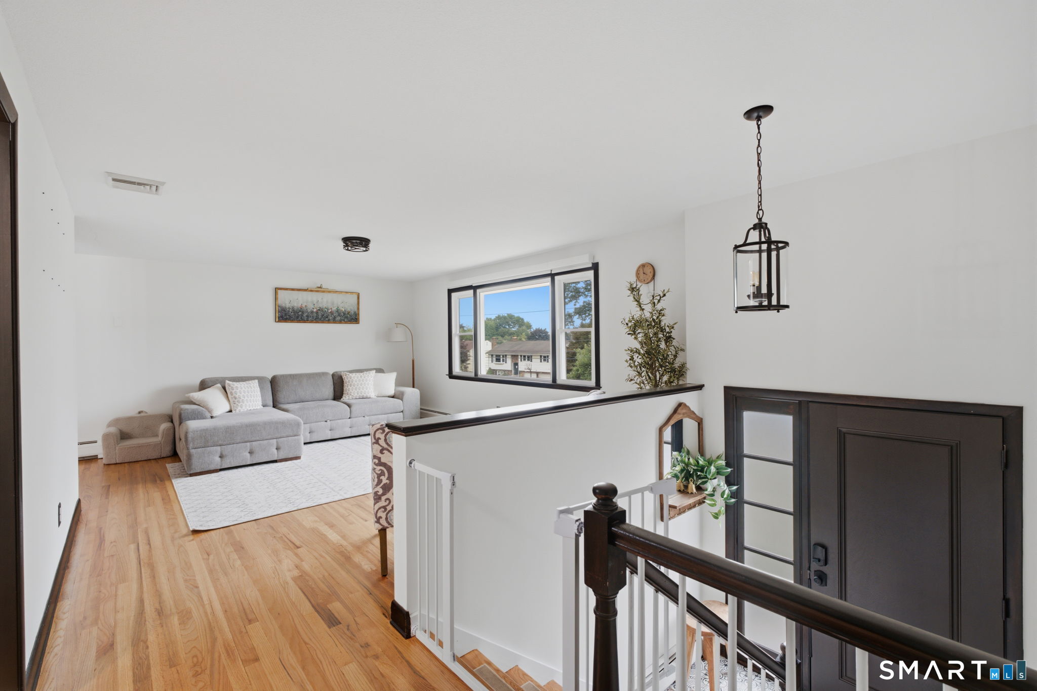 30 Jeffrey Lane