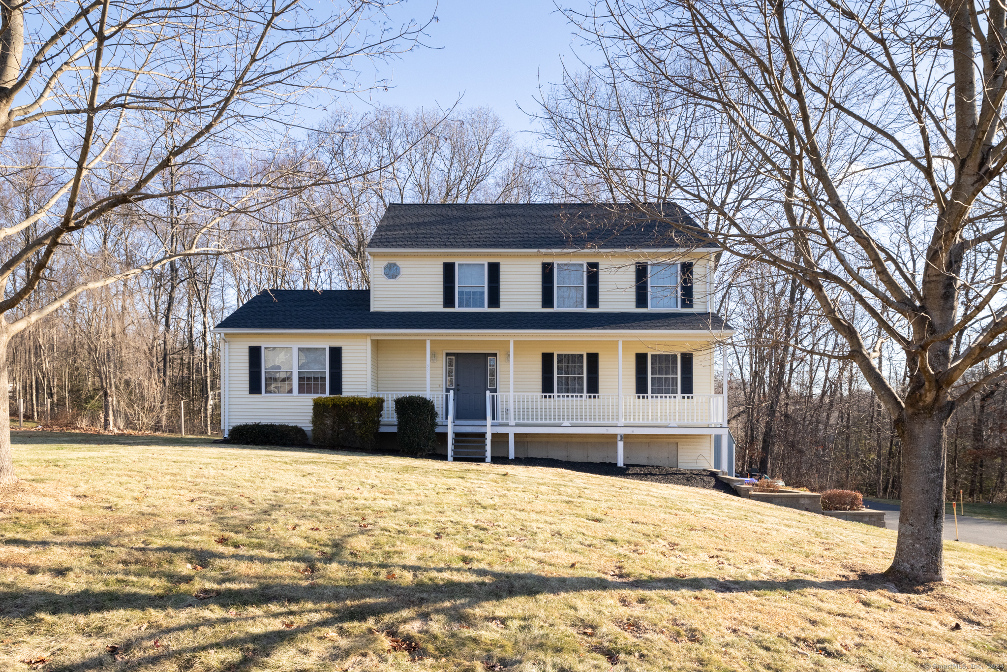 Property for Sale at 331 Michelle Lane, Thomaston, Connecticut - Bedrooms: 3 
Bathrooms: 3 
Rooms: 7  - $424,900