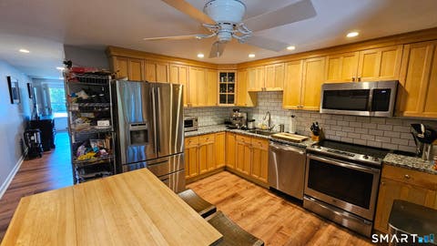 Tiny photo for 150 Beachview Avenue #290, Bridgeport, CT 06605 (MLS # 24184666)