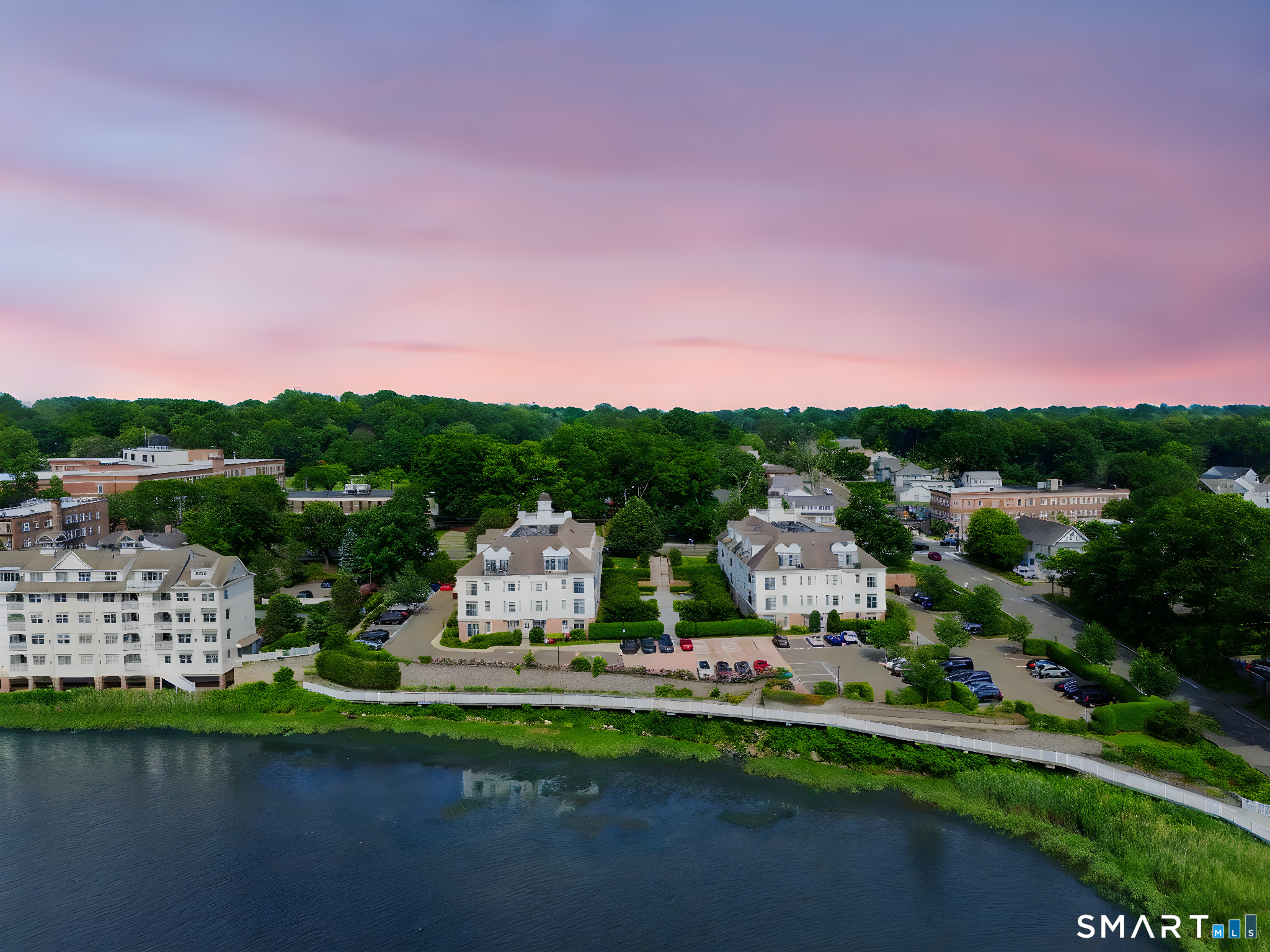 142 East Avenue A305