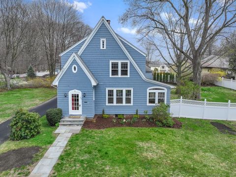 MLS: 24088483