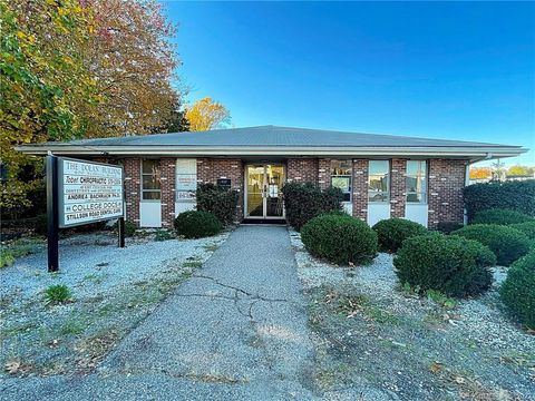 Photo of 414 Stillson Road, Fairfield, CT 06824 (MLS # 24137033)