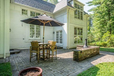 Tiny photo for 4 Chiltern Street, Farmington, CT 06032 (MLS # 24115106)