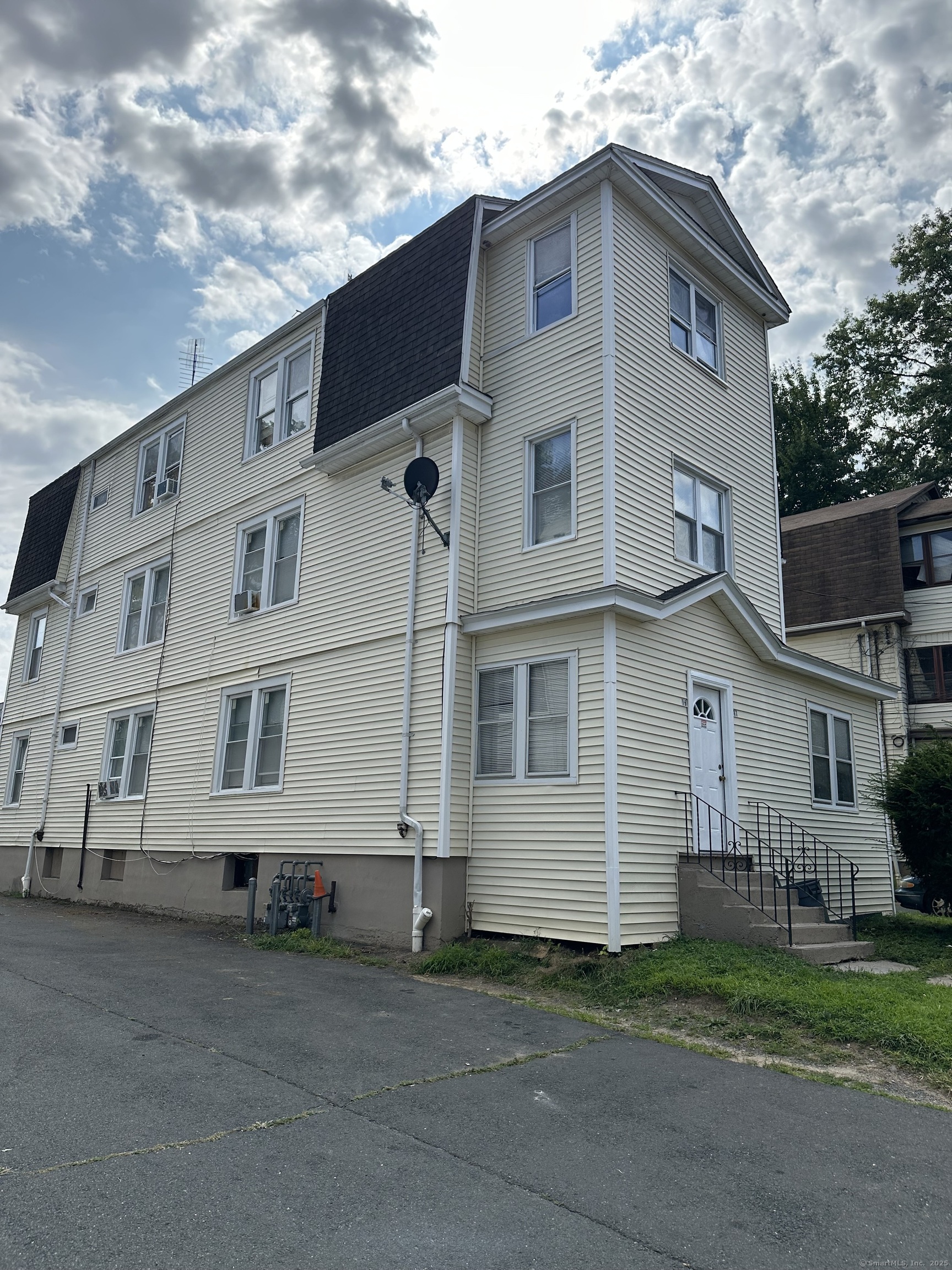 17 Rockville Street