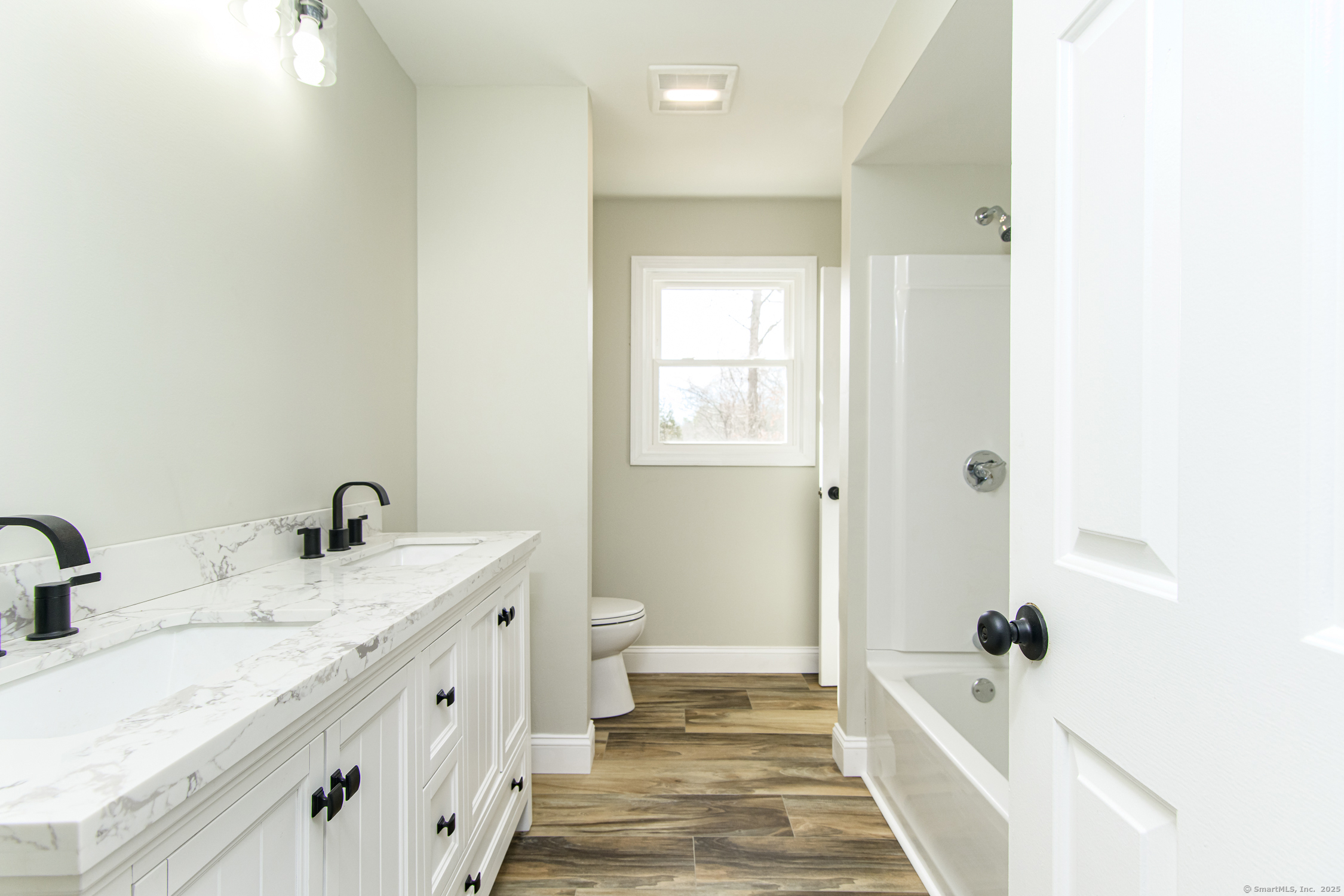 Killingly, Connecticut 06239, United States, 3 Bedrooms Bedrooms, ,2 BathroomsBathrooms,Residential,Active,87766