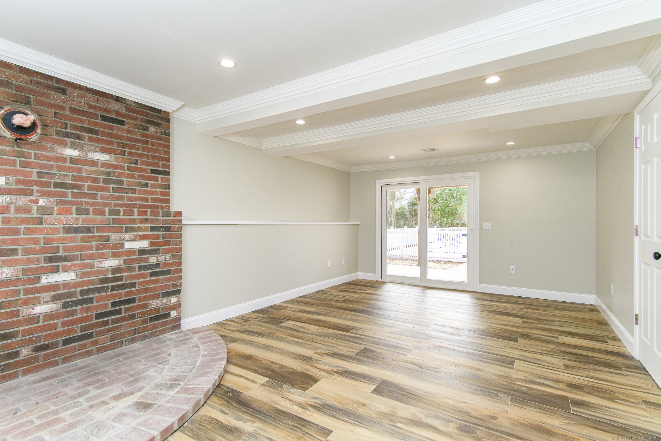 Killingly, Connecticut 06239, United States, 3 Bedrooms Bedrooms, ,2 BathroomsBathrooms,Residential,Active,87766