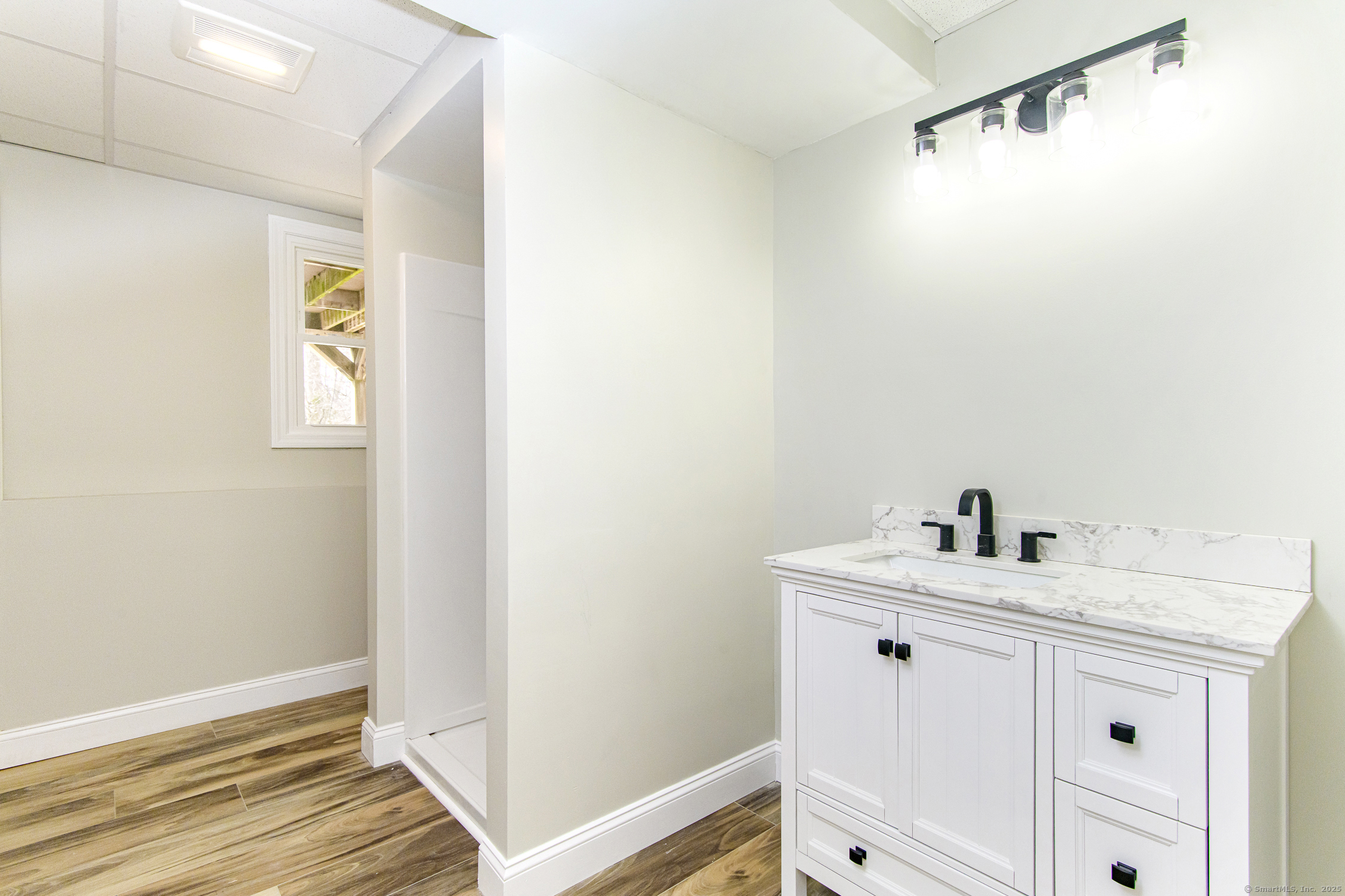 Killingly, Connecticut 06239, United States, 3 Bedrooms Bedrooms, ,2 BathroomsBathrooms,Residential,Active,87766