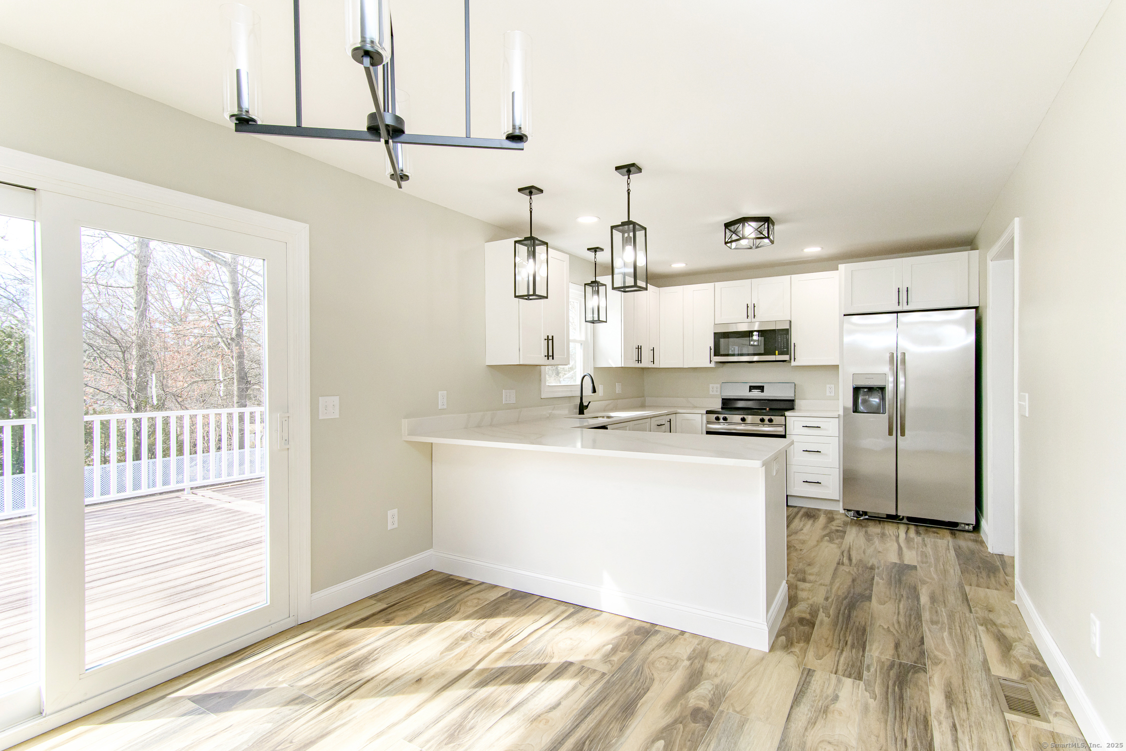 Killingly, Connecticut 06239, United States, 3 Bedrooms Bedrooms, ,2 BathroomsBathrooms,Residential,Active,87766