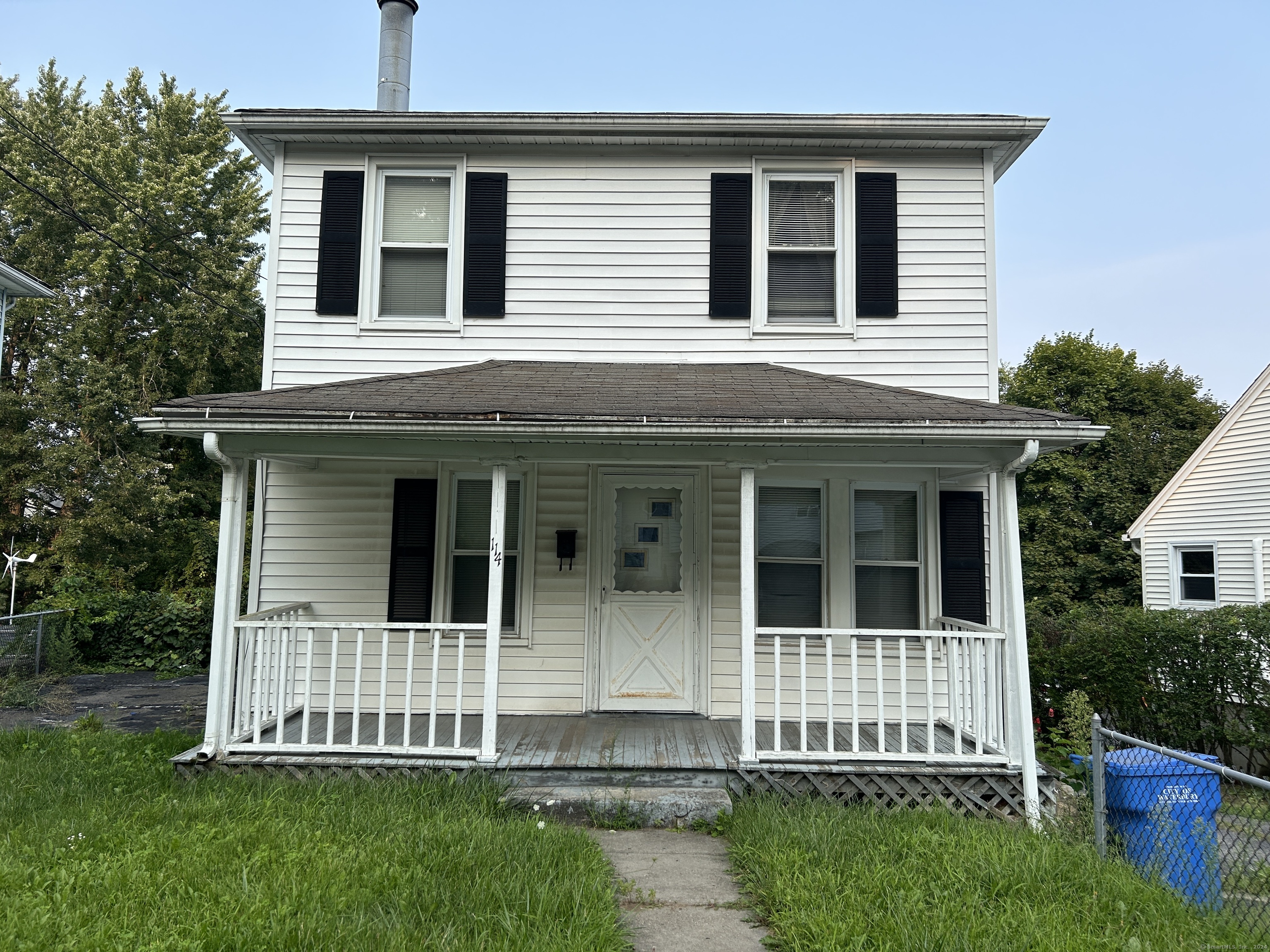 Property for Sale at 114 Whitewood Road, Waterbury, Connecticut - Bedrooms: 2 
Bathrooms: 2 
Rooms: 4  - $148,900