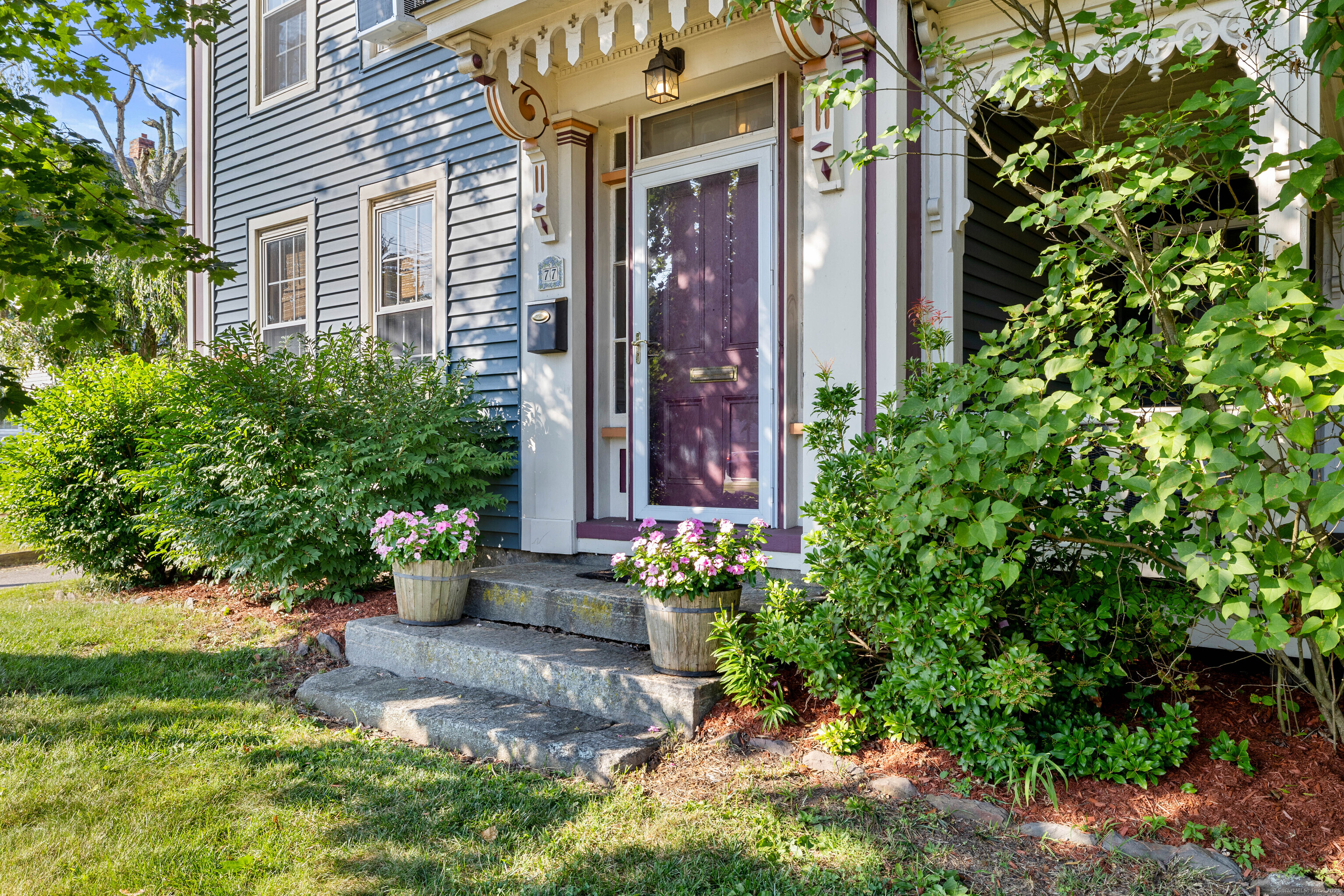 77 West Town Street