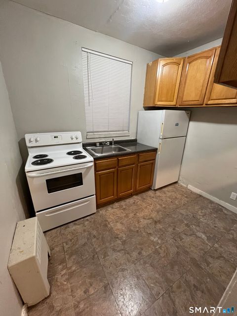 Tiny photo for 276 276 Collins Street Street #109, Hartford, CT 06105 (MLS # 24153183)