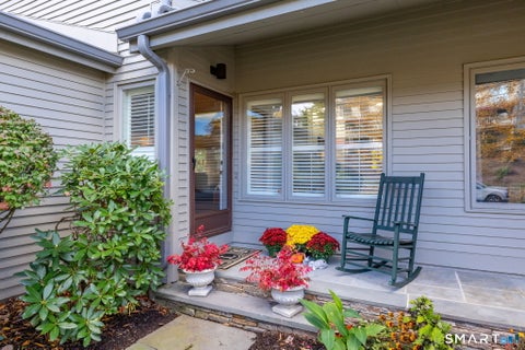 Tiny photo for 4 Saddle Crossing #4, Avon, CT 06001 (MLS # 24216418)