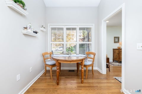 Tiny photo for 4 Saddle Crossing #4, Avon, CT 06001 (MLS # 24216418)
