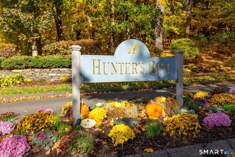 Photo of 4 Saddle Crossing #4, Avon, CT 06001 (MLS # 24216418)
