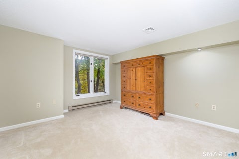 Tiny photo for 4 Saddle Crossing #4, Avon, CT 06001 (MLS # 24216418)