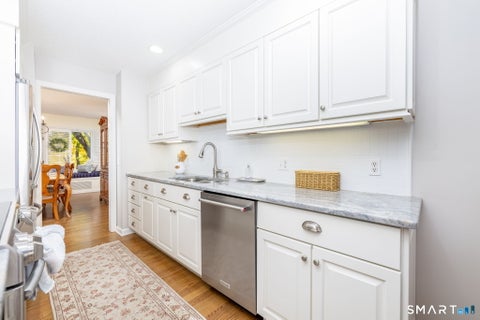 Tiny photo for 4 Saddle Crossing #4, Avon, CT 06001 (MLS # 24216418)