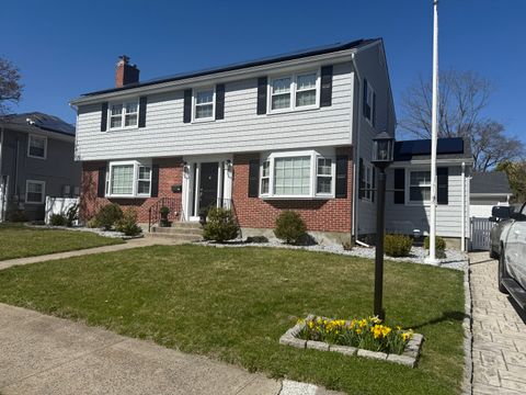 42 Edgemere Road Hamden CT 06517