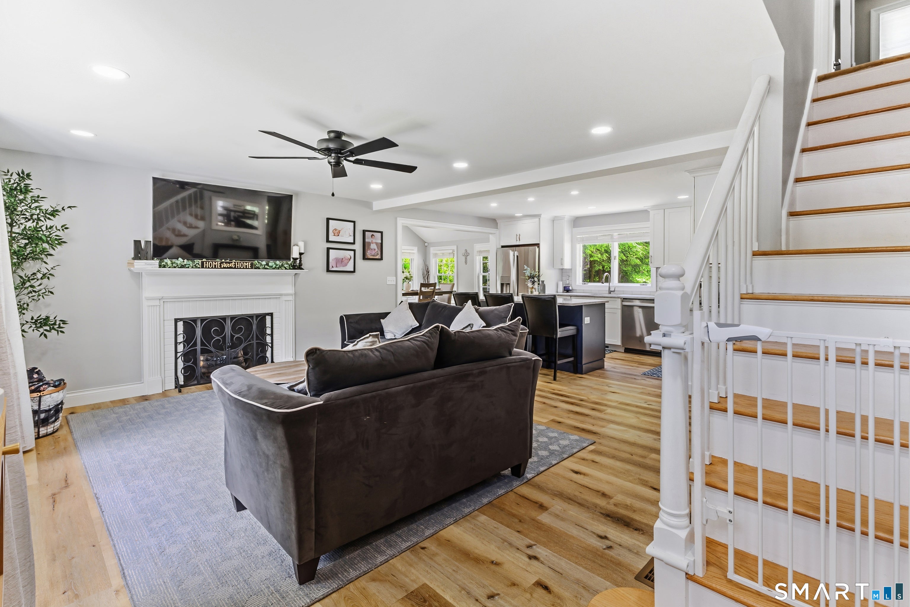 21 Lone Oak Avenue