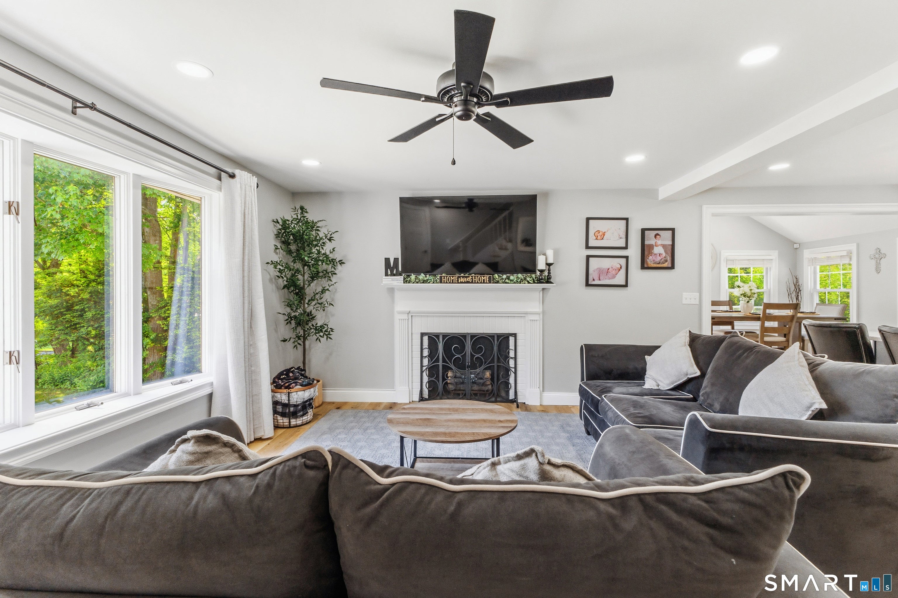21 Lone Oak Avenue