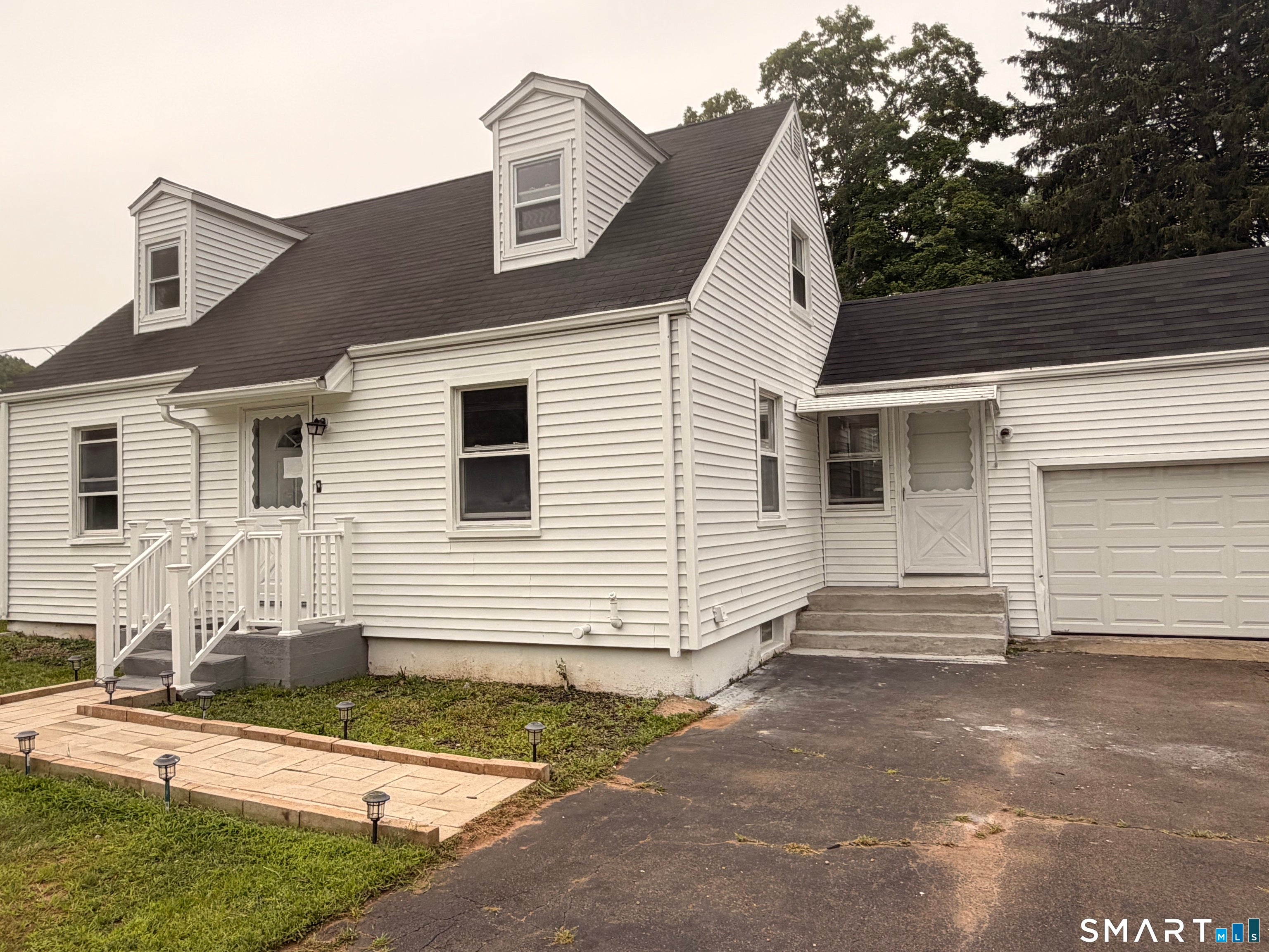 8 River Road