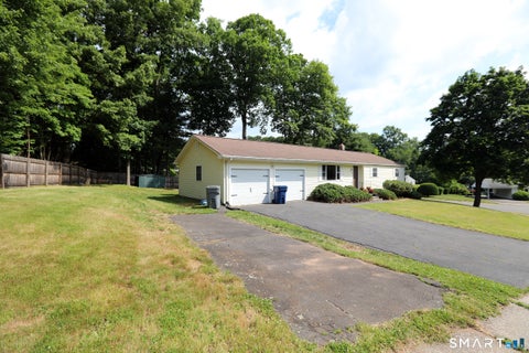 Photo of 108 Glenwood Drive, Plainville, CT 06062 (MLS # 24183376)