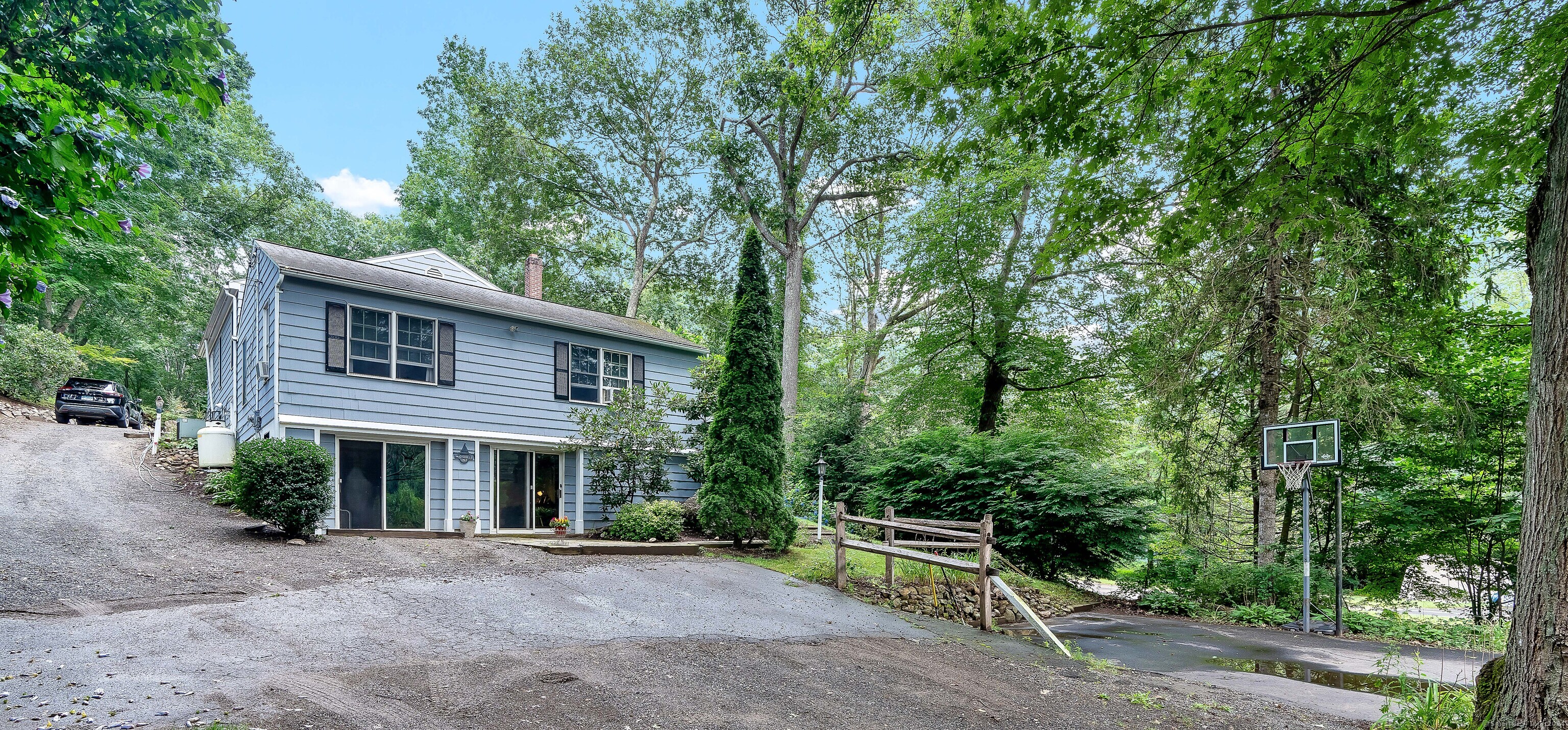 Rental Property at 182 Durham Road, Madison, Connecticut - Bedrooms: 4 
Bathrooms: 2 
Rooms: 9  - $3,900 MO.