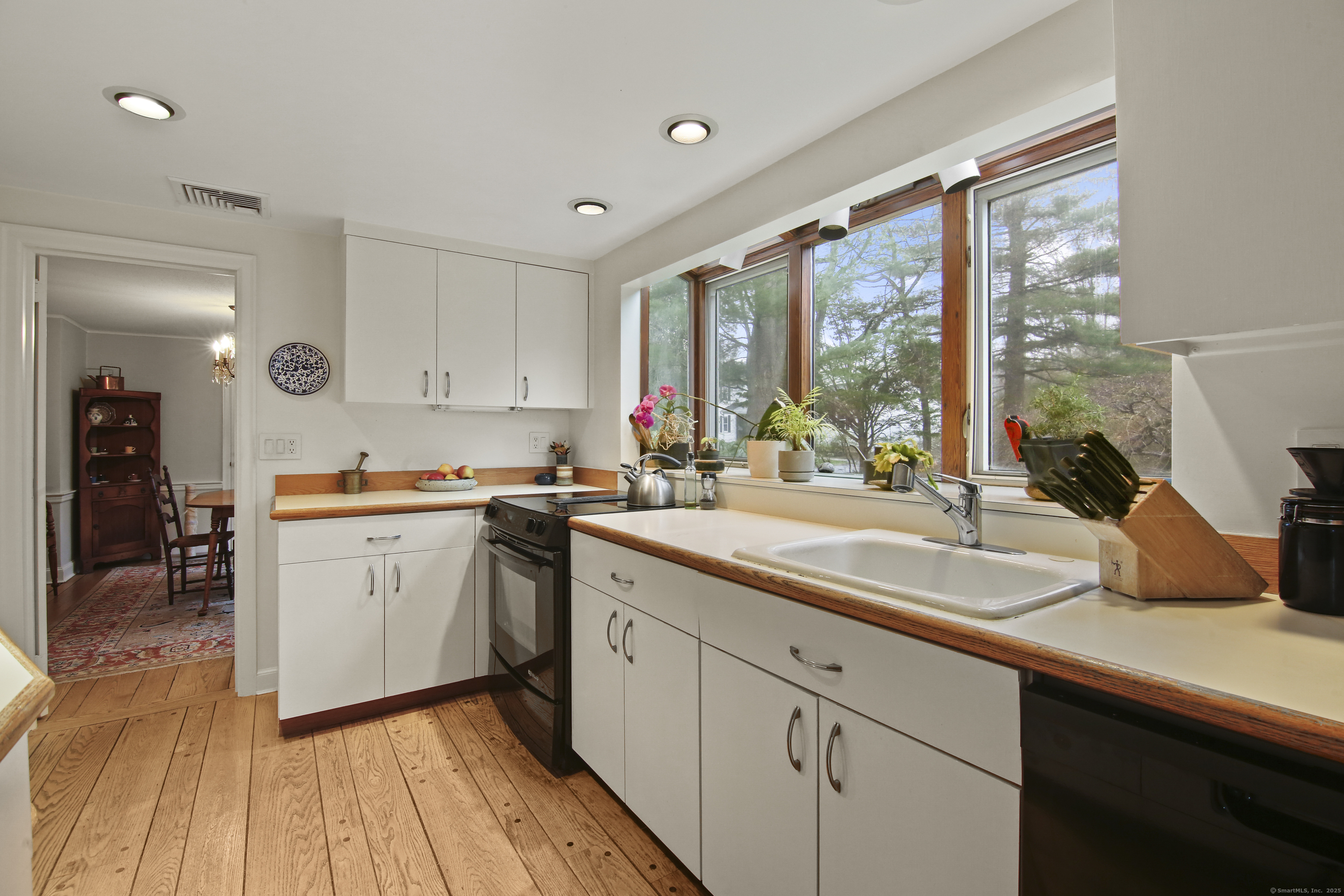 699 Mountain Road, West Hartford, Connecticut image 15