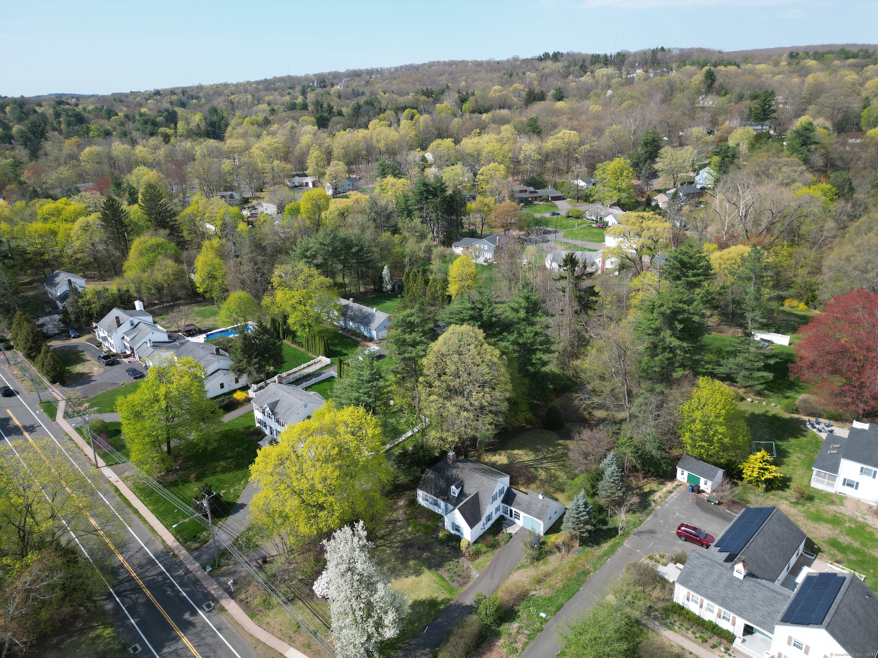 699 Mountain Road, West Hartford, Connecticut image 36