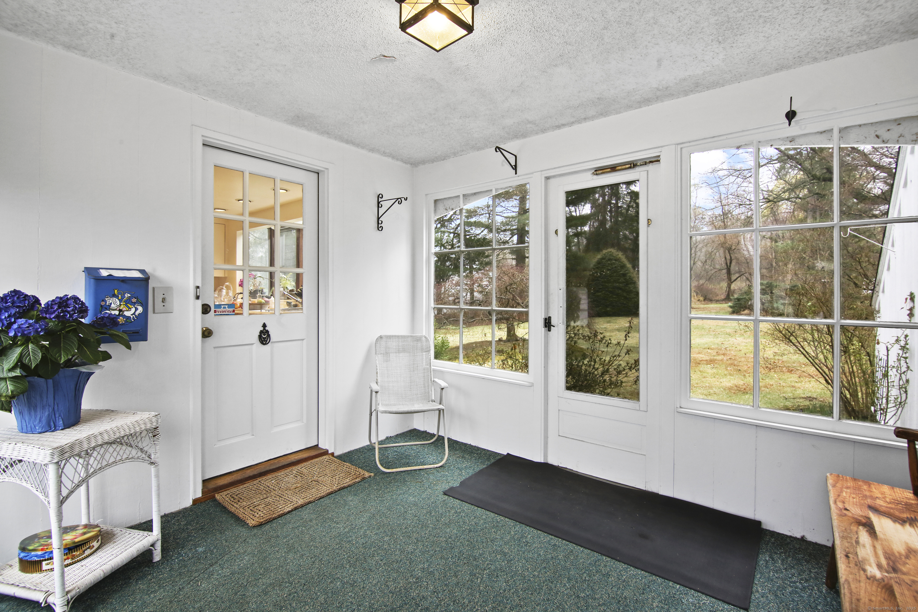 699 Mountain Road, West Hartford, Connecticut image 6