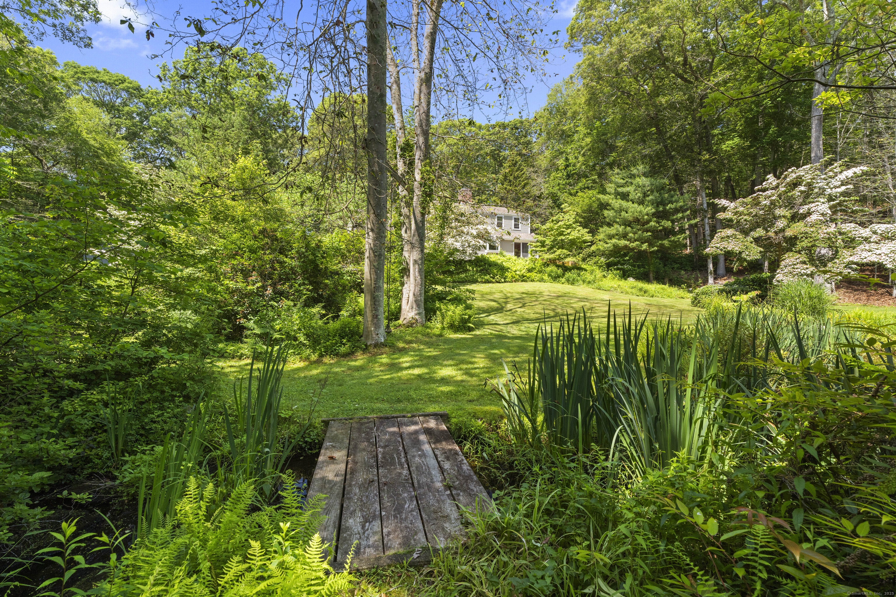 10 Mill Pond Lane