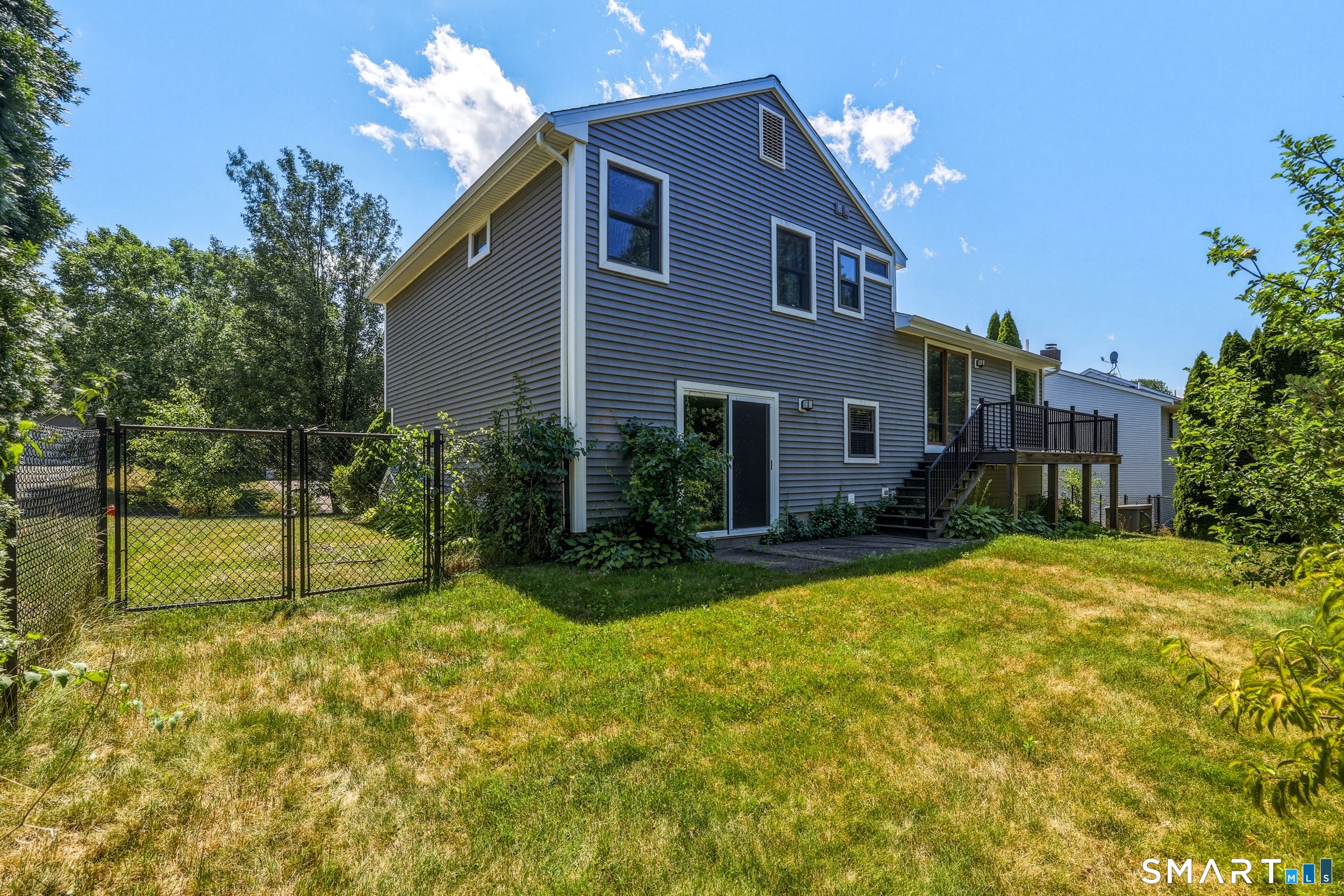 82 Lake Garda Drive