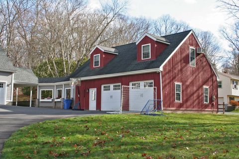 Photo of 34 Hog Hill Road, East Hampton, CT 06424 (MLS # 24140584)