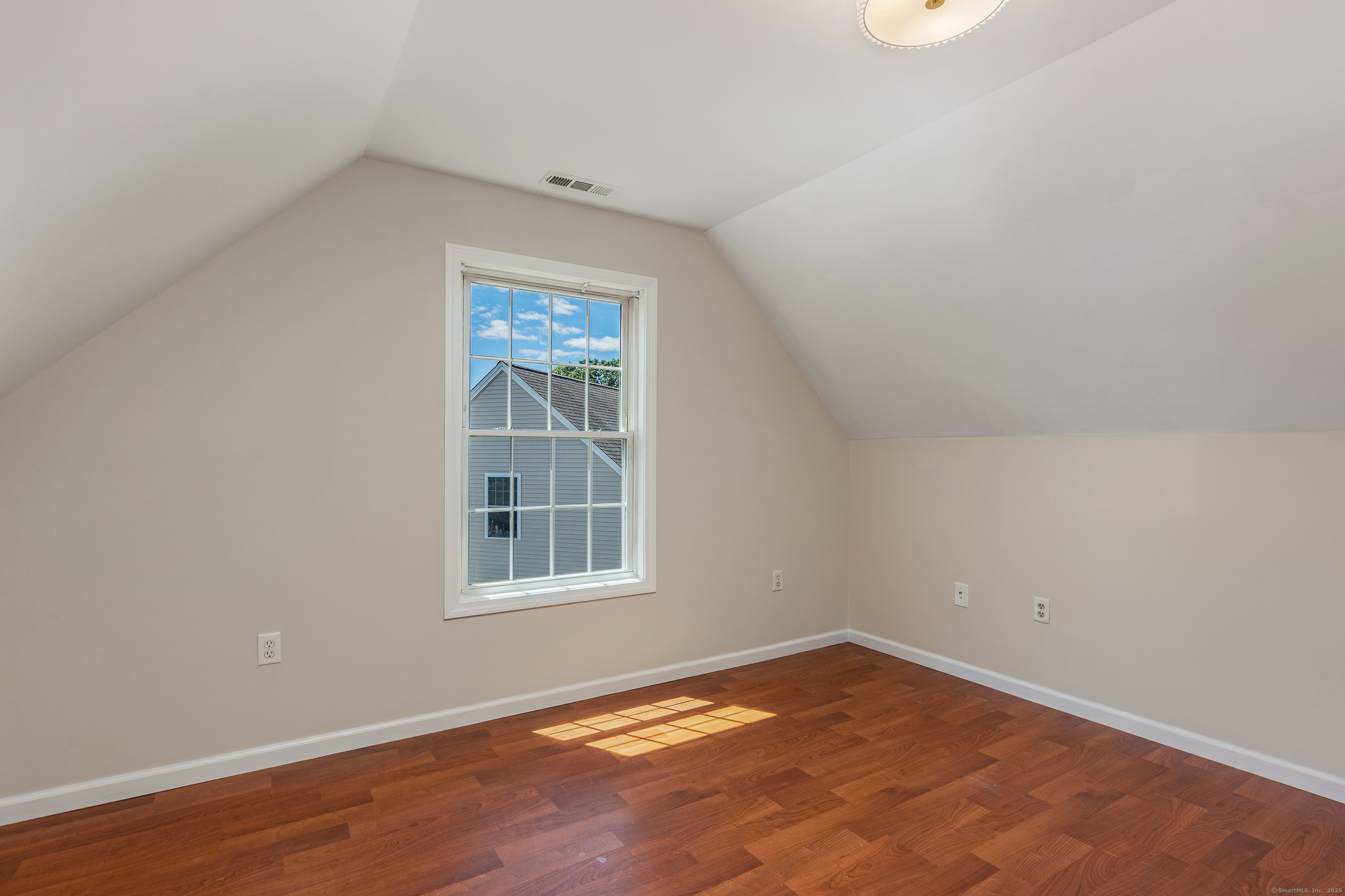 Vernon, Connecticut 06066, United States, 3 Bedrooms Bedrooms, ,2 BathroomsBathrooms,Residential,Coming Soon,175423