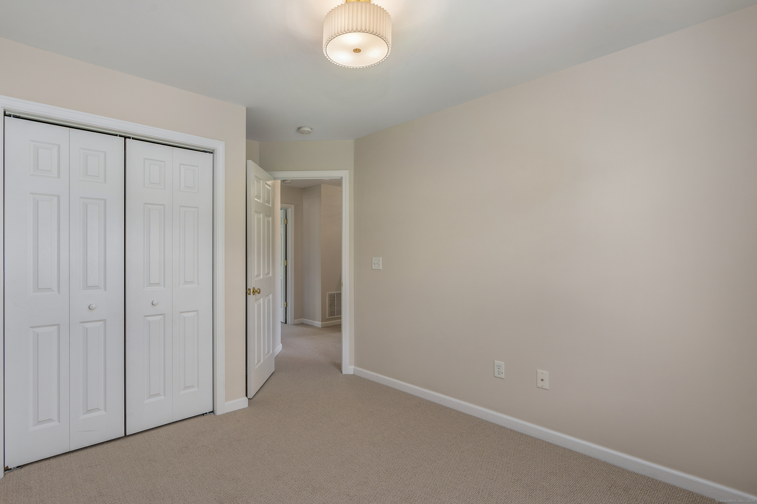 Vernon, Connecticut 06066, United States, 3 Bedrooms Bedrooms, ,2 BathroomsBathrooms,Residential,Coming Soon,175423