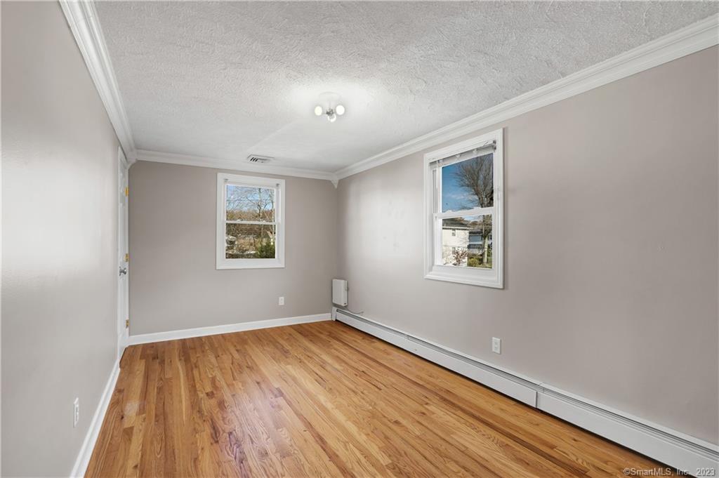 New Britain, Connecticut 06053, United States, 3 Bedrooms Bedrooms, ,2 BathroomsBathrooms,Residential,Active,178840