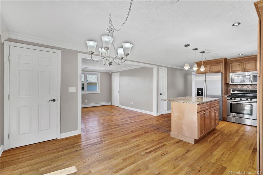 New Britain, Connecticut 06053, United States, 3 Bedrooms Bedrooms, ,2 BathroomsBathrooms,Residential,Active,178840