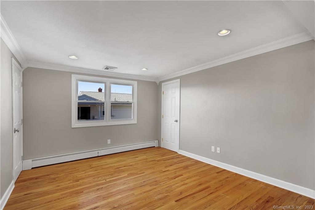 New Britain, Connecticut 06053, United States, 3 Bedrooms Bedrooms, ,2 BathroomsBathrooms,Residential,Active,178840