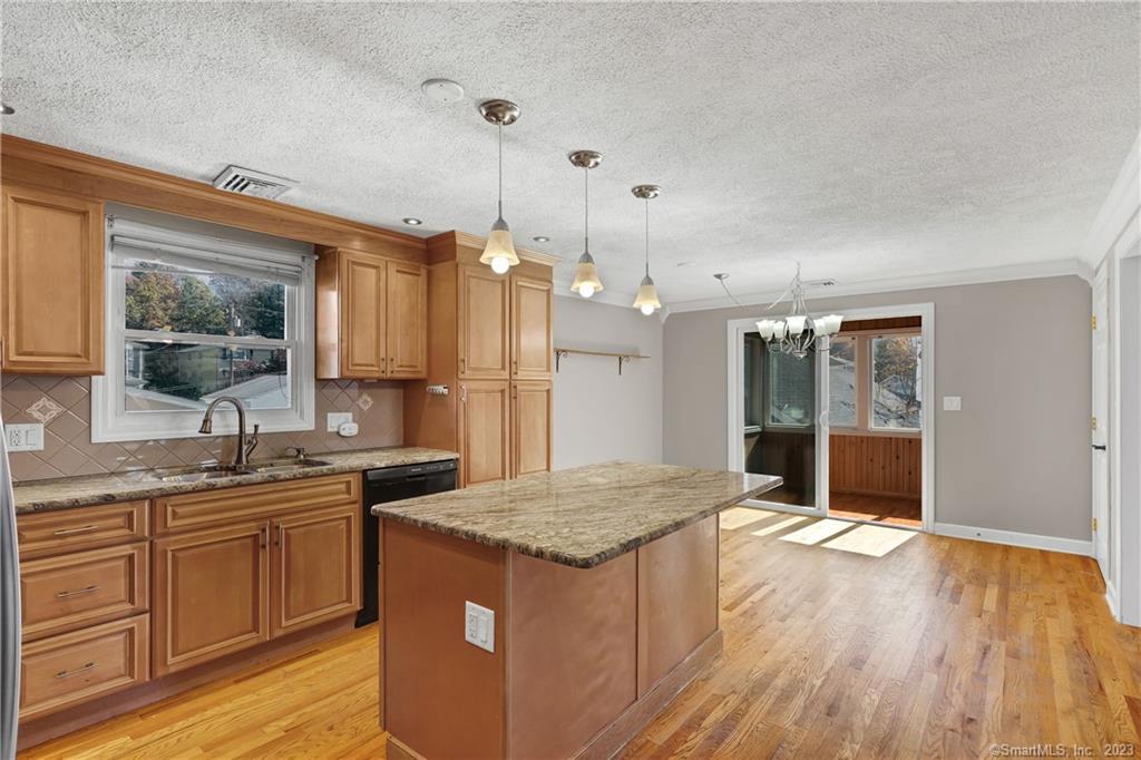 New Britain, Connecticut 06053, United States, 3 Bedrooms Bedrooms, ,2 BathroomsBathrooms,Residential,Active,178840