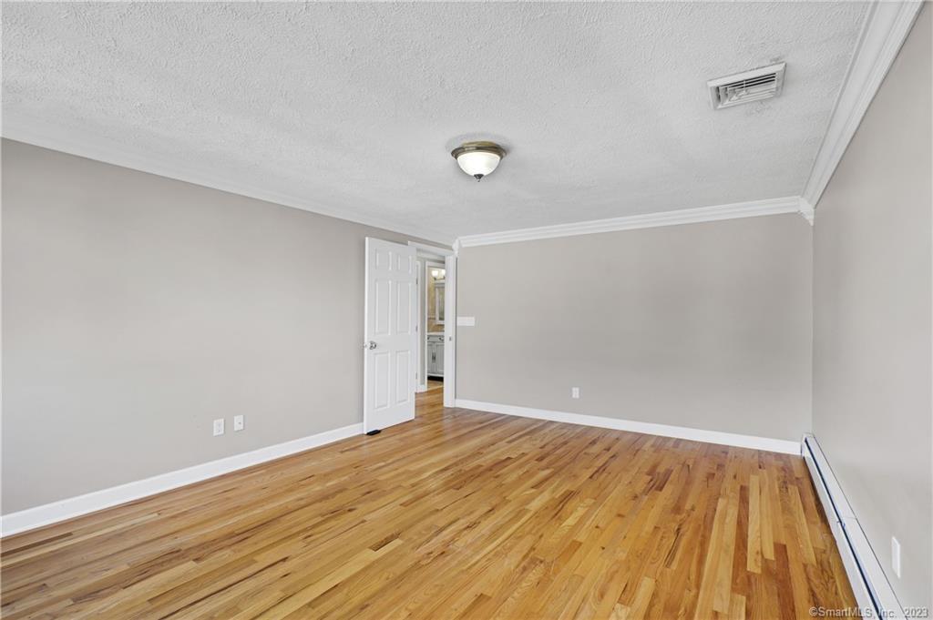 New Britain, Connecticut 06053, United States, 3 Bedrooms Bedrooms, ,2 BathroomsBathrooms,Residential,Active,178840