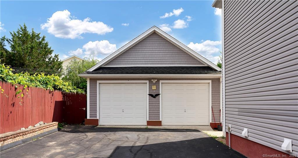 New Britain, Connecticut 06053, United States, 3 Bedrooms Bedrooms, ,2 BathroomsBathrooms,Residential,Active,178840