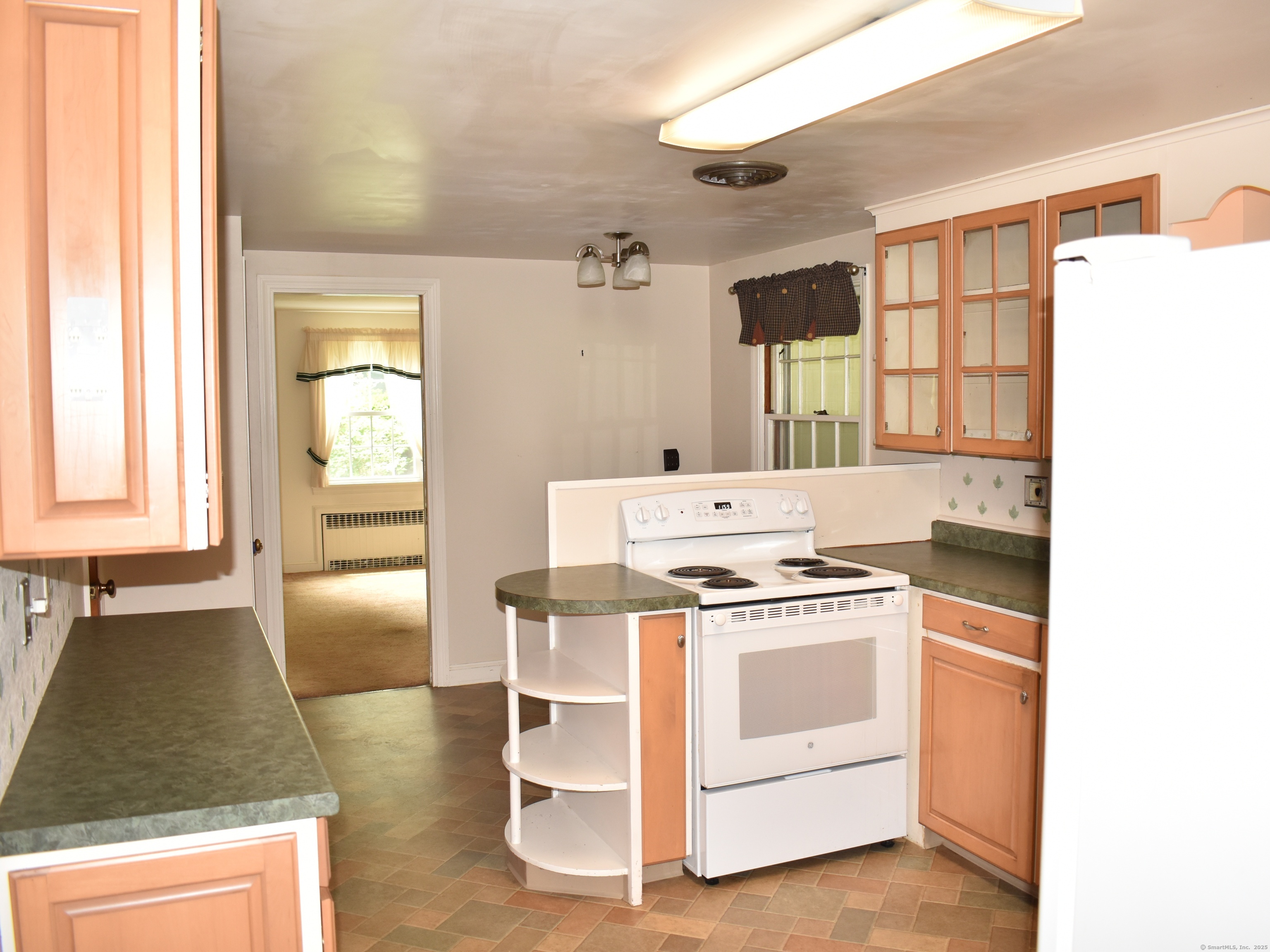 Canton, Connecticut 06019, United States, 3 Bedrooms Bedrooms, ,2 BathroomsBathrooms,Residential,Active,144030