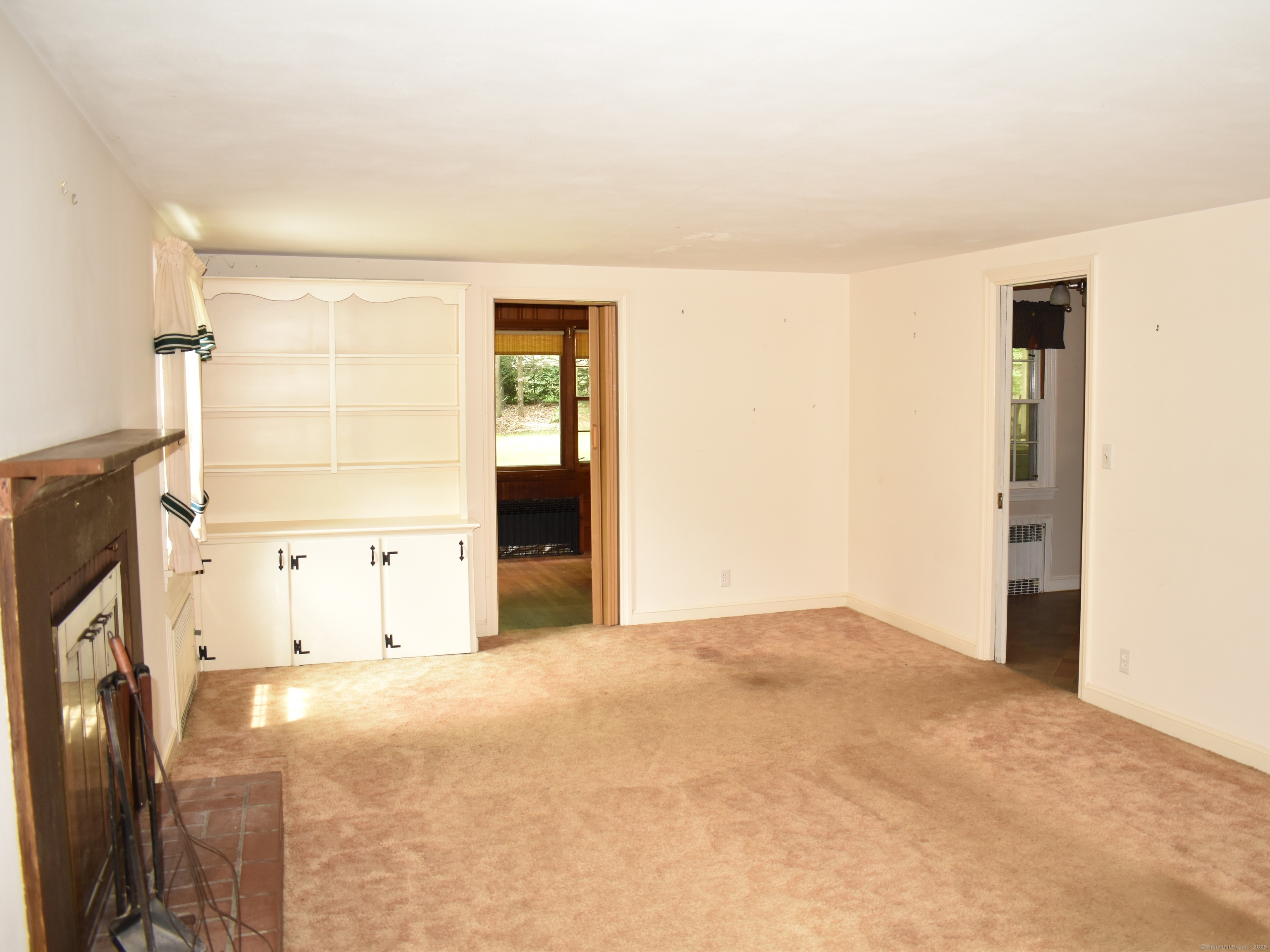 Canton, Connecticut 06019, United States, 3 Bedrooms Bedrooms, ,2 BathroomsBathrooms,Residential,Active,144030