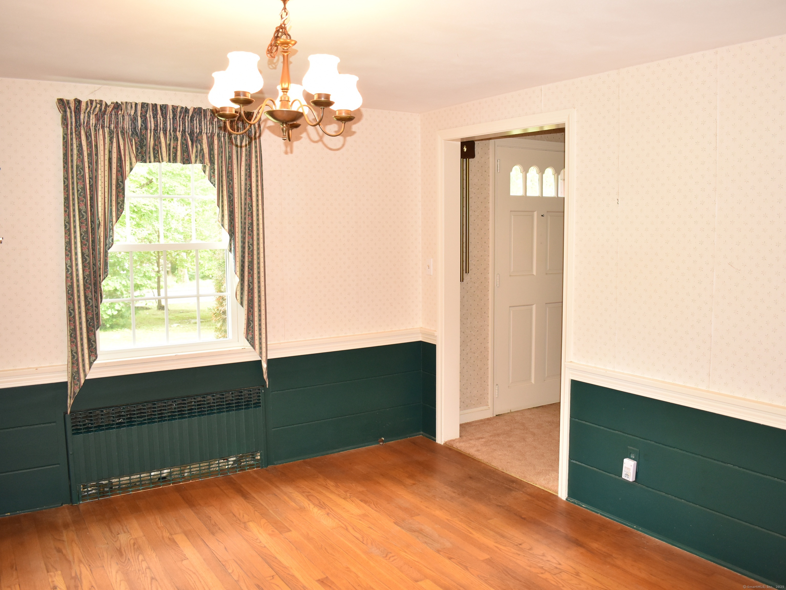 Canton, Connecticut 06019, United States, 3 Bedrooms Bedrooms, ,2 BathroomsBathrooms,Residential,Active,144030