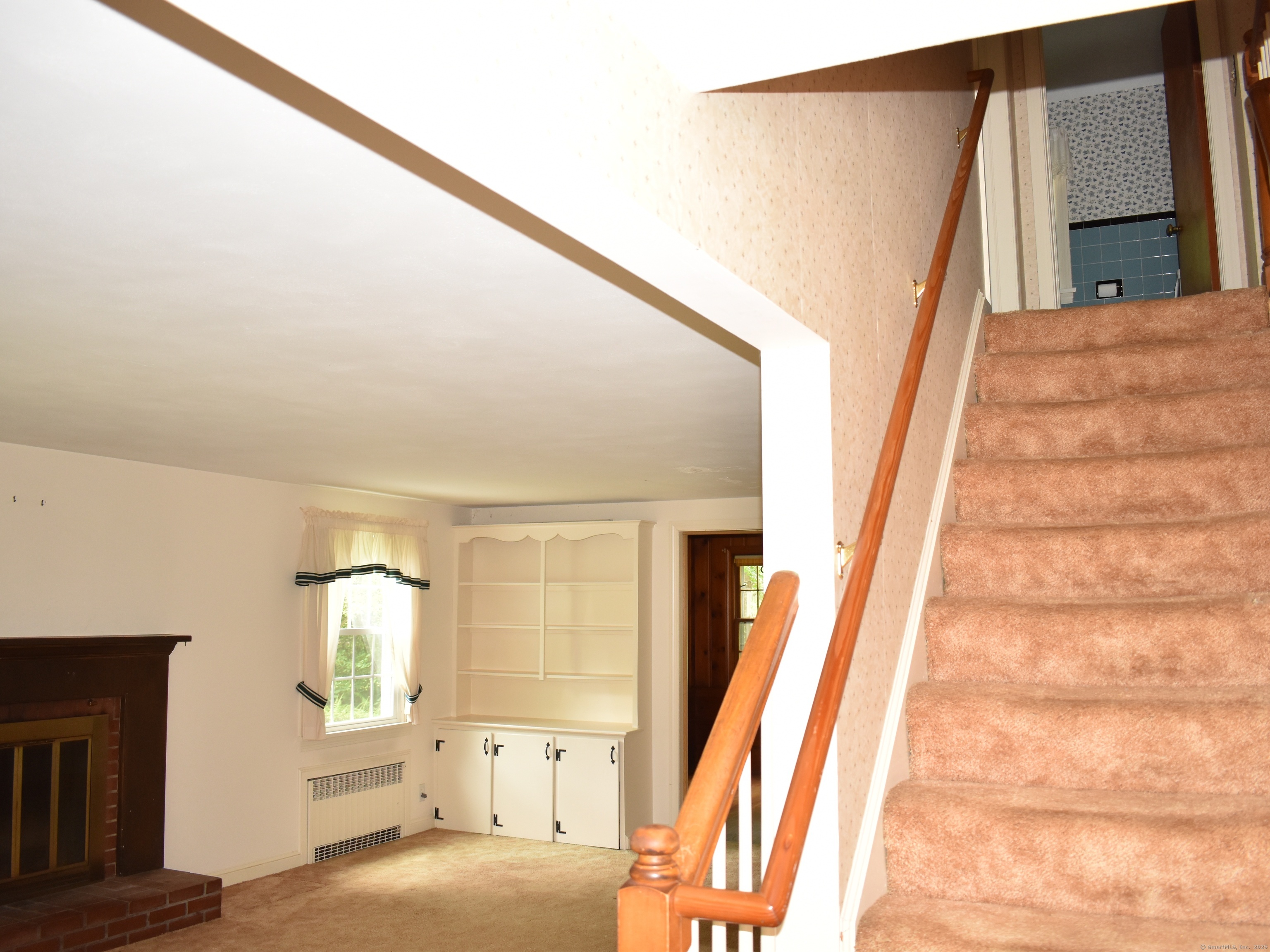 Canton, Connecticut 06019, United States, 3 Bedrooms Bedrooms, ,2 BathroomsBathrooms,Residential,Active,144030