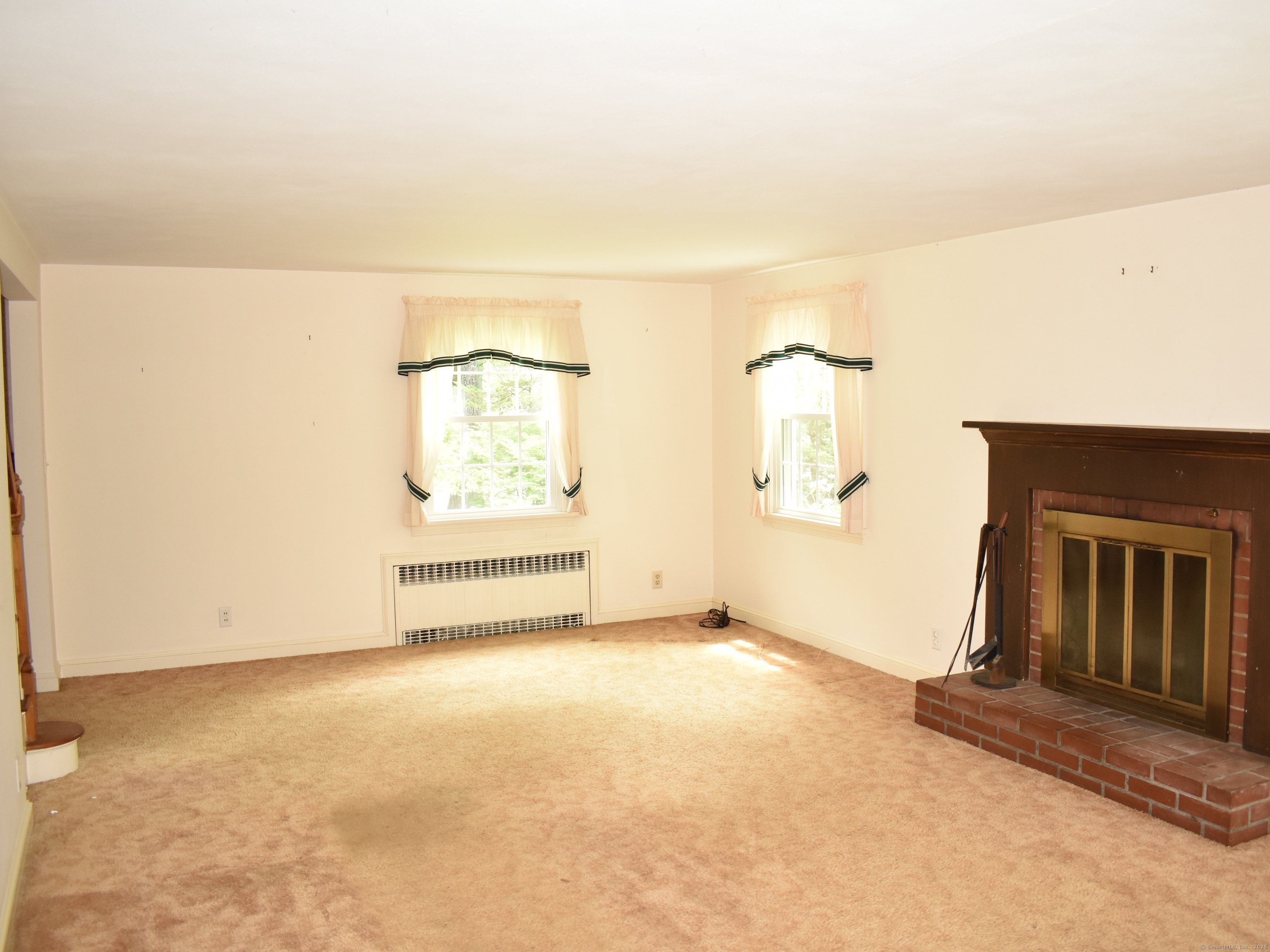 Canton, Connecticut 06019, United States, 3 Bedrooms Bedrooms, ,2 BathroomsBathrooms,Residential,Active,144030