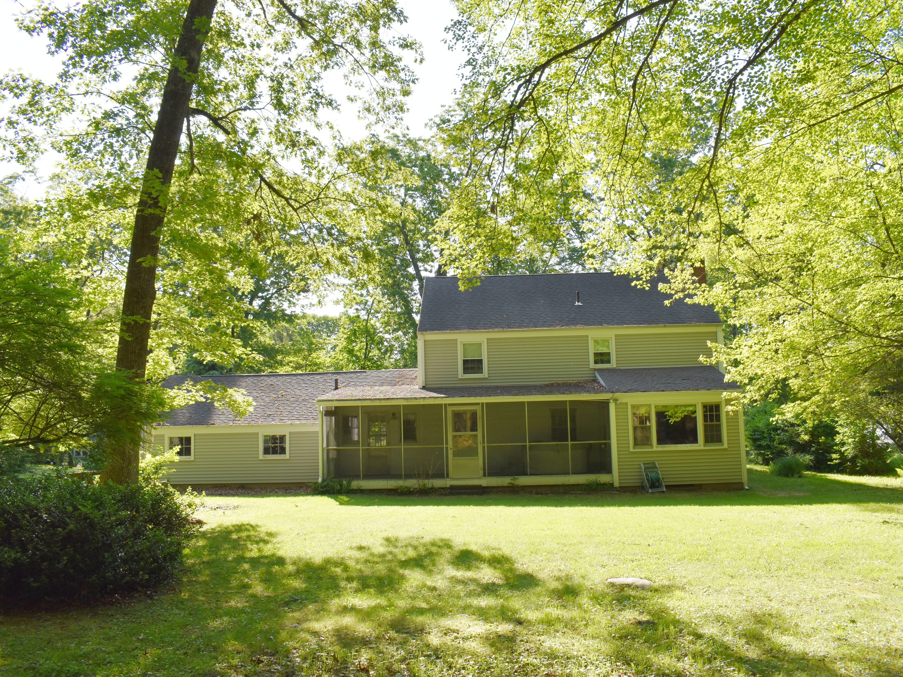 Canton, Connecticut 06019, United States, 3 Bedrooms Bedrooms, ,2 BathroomsBathrooms,Residential,Active,144030