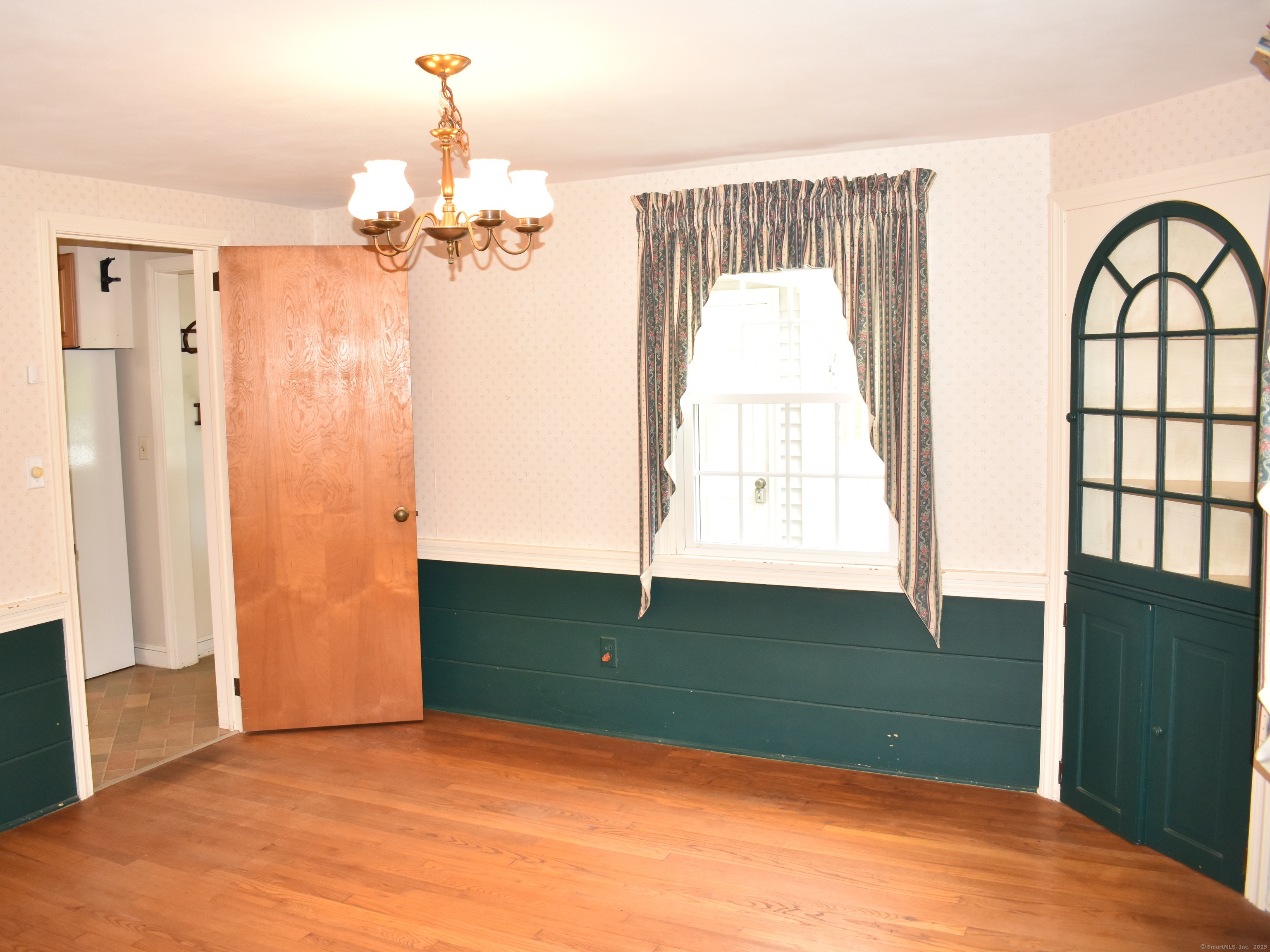 Canton, Connecticut 06019, United States, 3 Bedrooms Bedrooms, ,2 BathroomsBathrooms,Residential,Active,144030