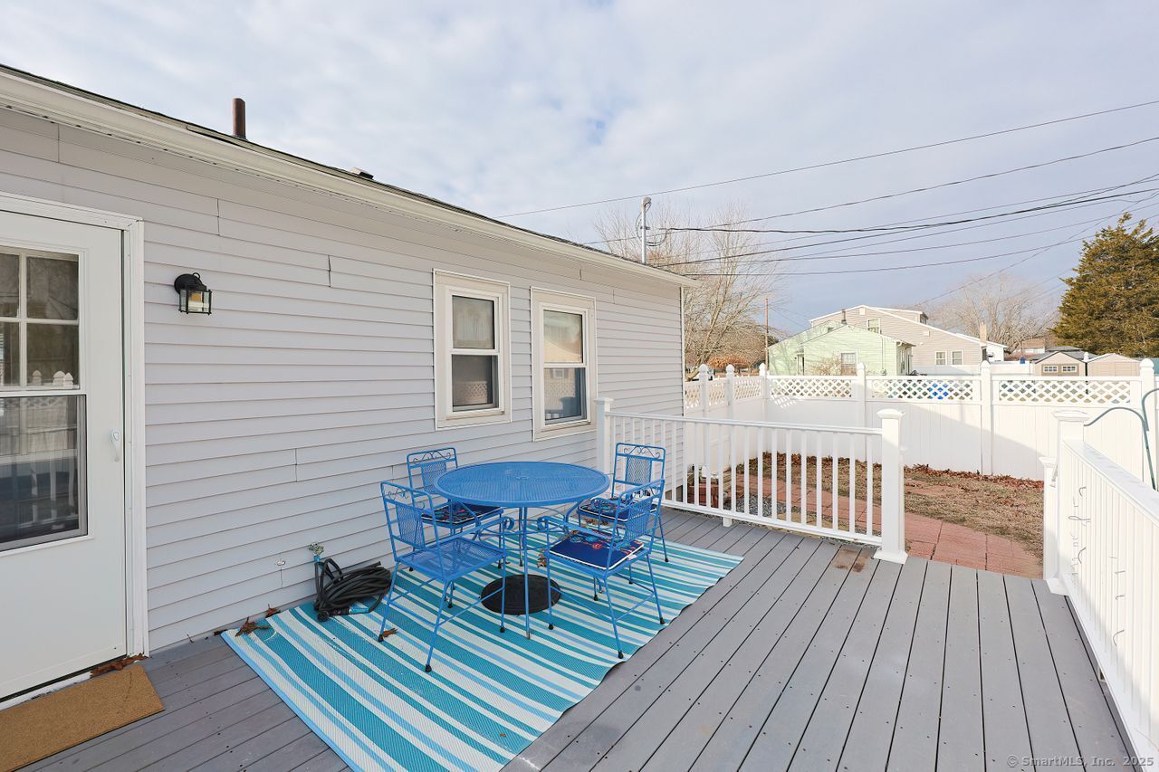 15 Midway Oval, Groton, Connecticut image 27