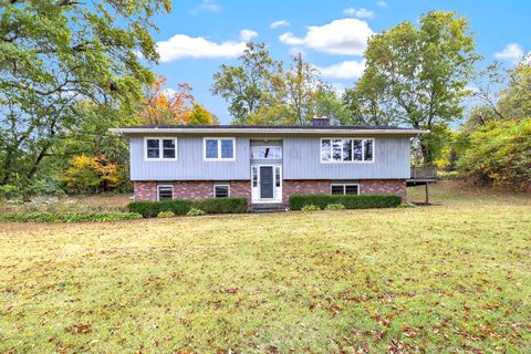 282 Oronoque Road Milford CT 06461