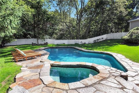 Tiny photo for 10 Echo Lane, Fairfield, CT 06825 (MLS # 24133938)
